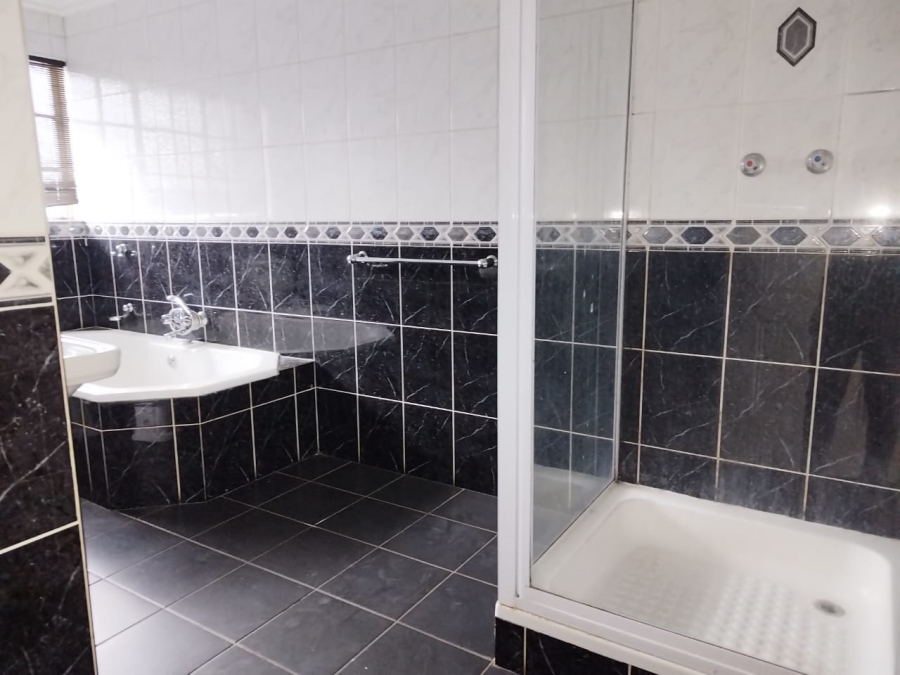 4 Bedroom Property for Sale in Bedfordview Gauteng