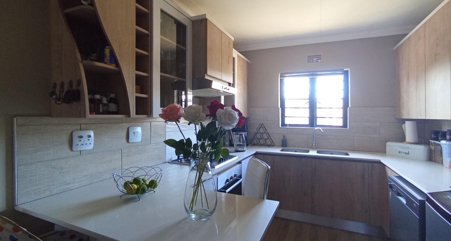 2 Bedroom Property for Sale in Roodepark Eco Estate Gauteng
