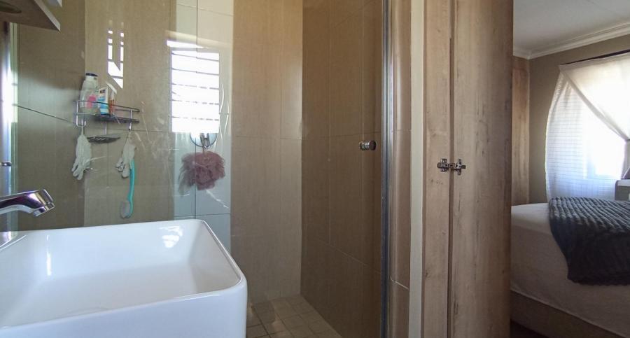 2 Bedroom Property for Sale in Roodepark Eco Estate Gauteng