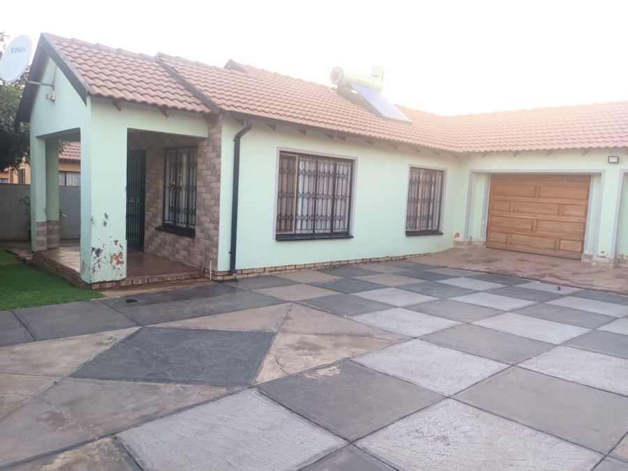 3 Bedroom Property for Sale in Soshanguve South Ext 4 Gauteng
