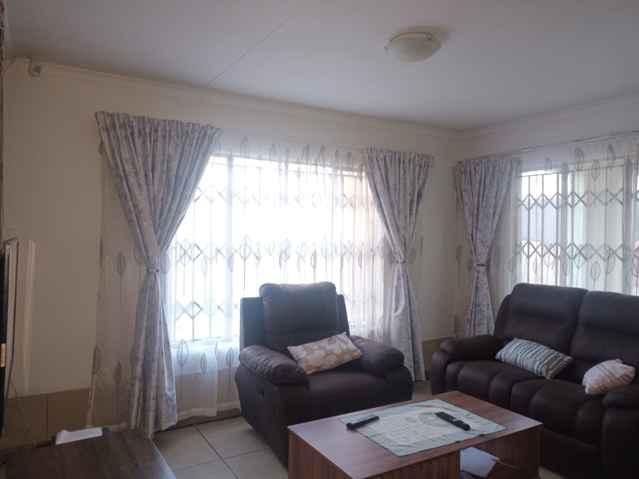 3 Bedroom Property for Sale in Soshanguve South Ext 4 Gauteng