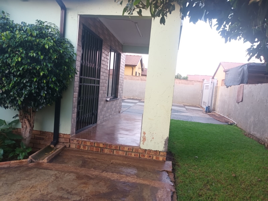 3 Bedroom Property for Sale in Soshanguve South Ext 4 Gauteng