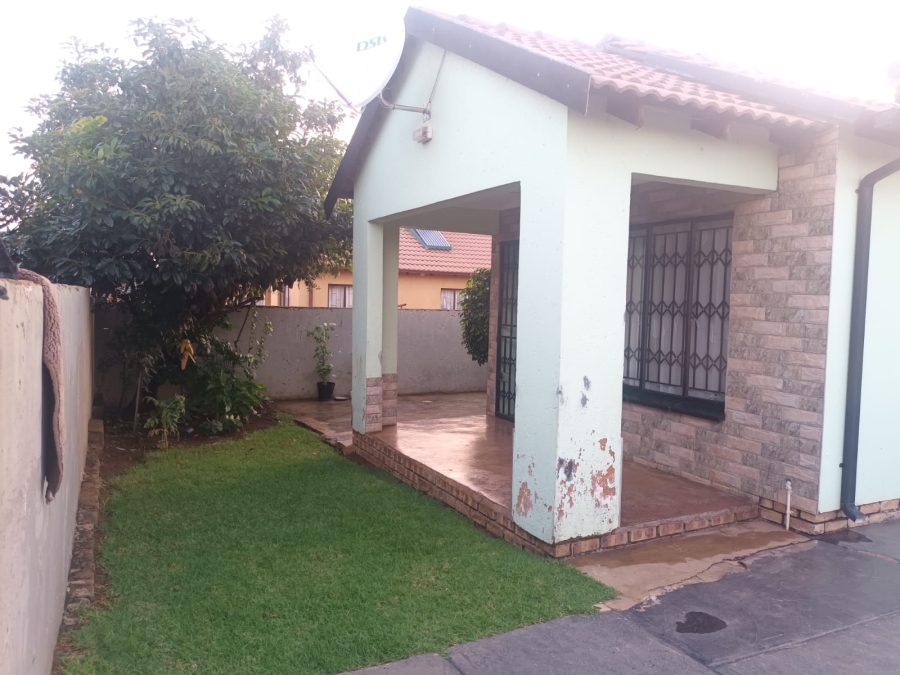 3 Bedroom Property for Sale in Soshanguve South Ext 4 Gauteng