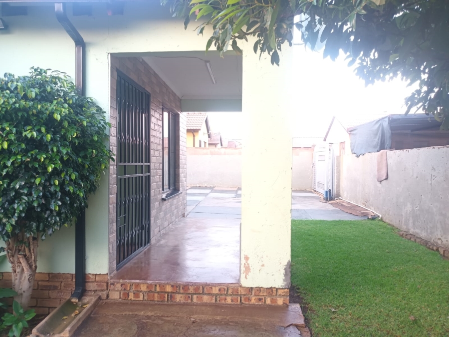 3 Bedroom Property for Sale in Soshanguve South Ext 4 Gauteng