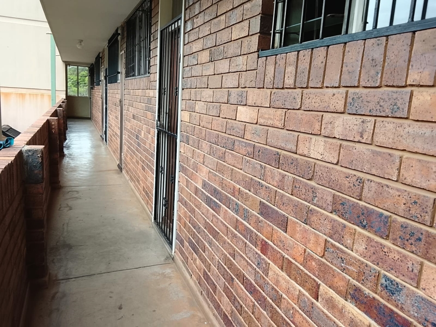 2 Bedroom Property for Sale in Silverton Gauteng