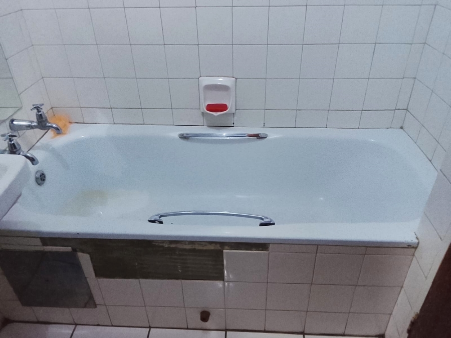 2 Bedroom Property for Sale in Silverton Gauteng