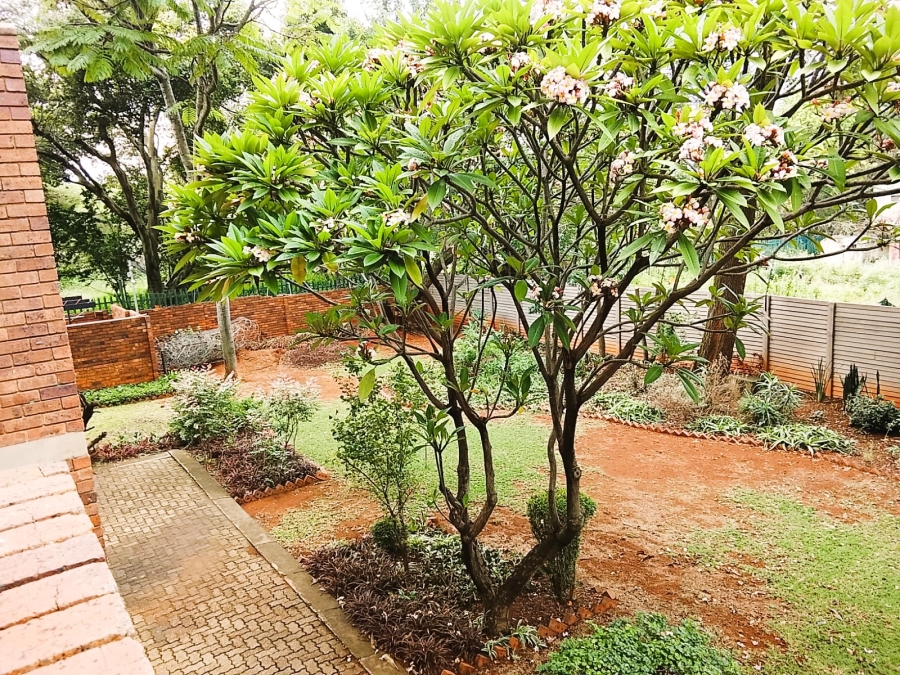 2 Bedroom Property for Sale in Silverton Gauteng