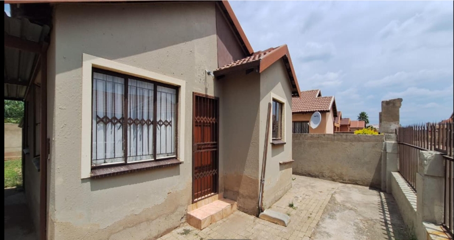 2 Bedroom Property for Sale in New Payneville Gauteng