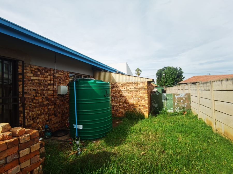 4 Bedroom Property for Sale in Riamar Park Gauteng