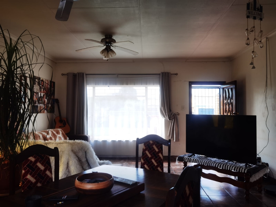 4 Bedroom Property for Sale in Riamar Park Gauteng