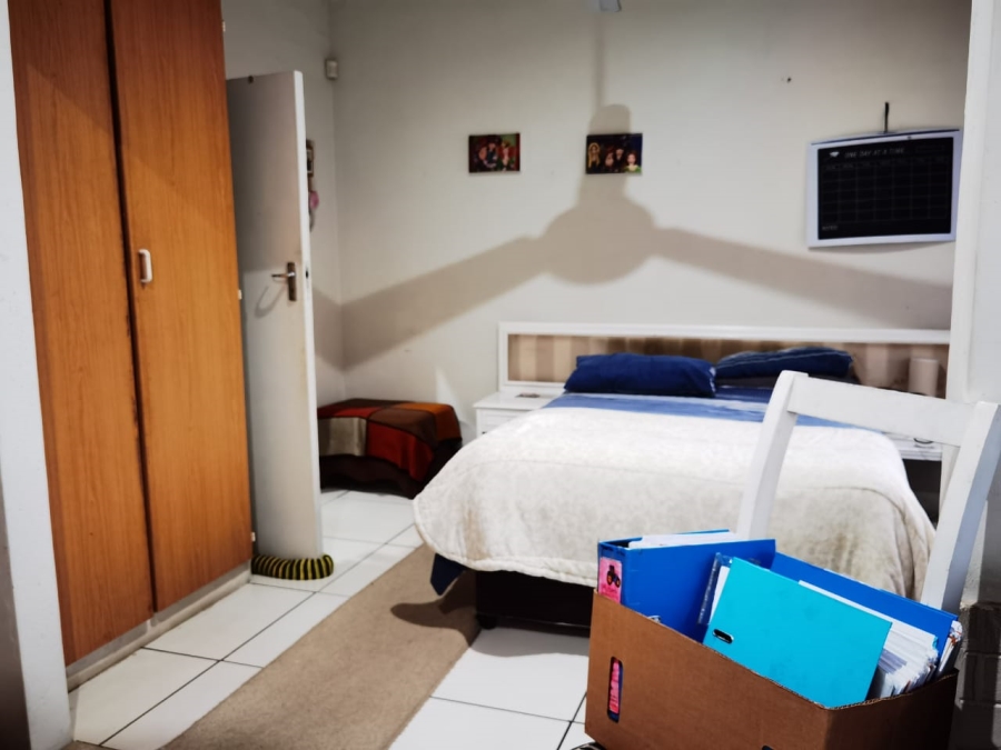 5 Bedroom Property for Sale in Erasmus Gauteng