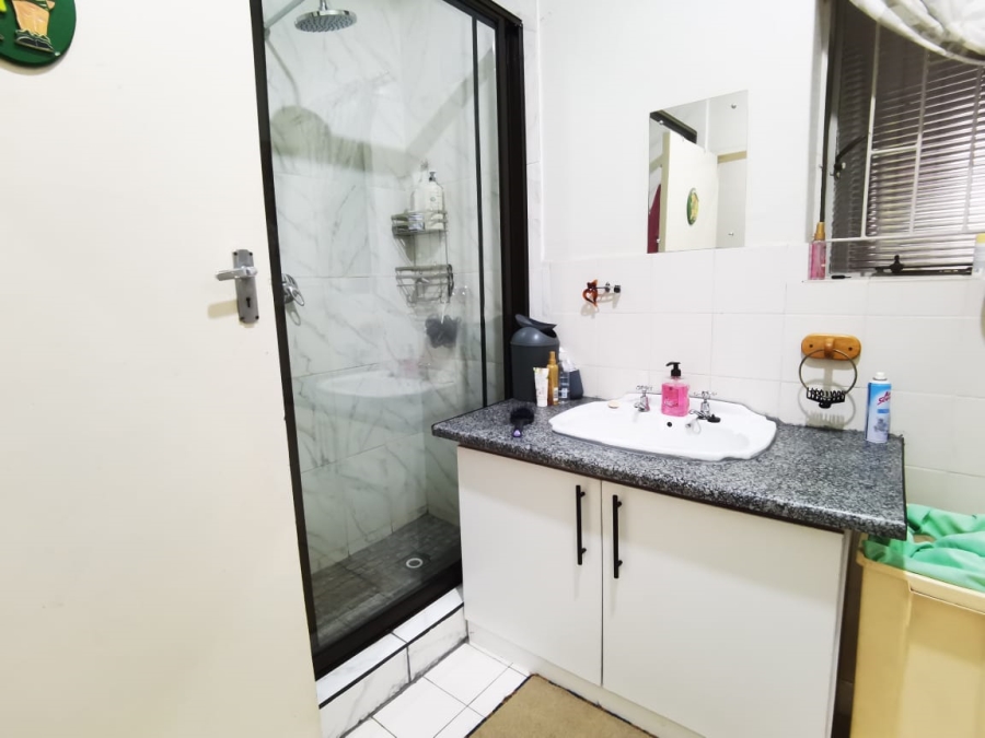 5 Bedroom Property for Sale in Erasmus Gauteng