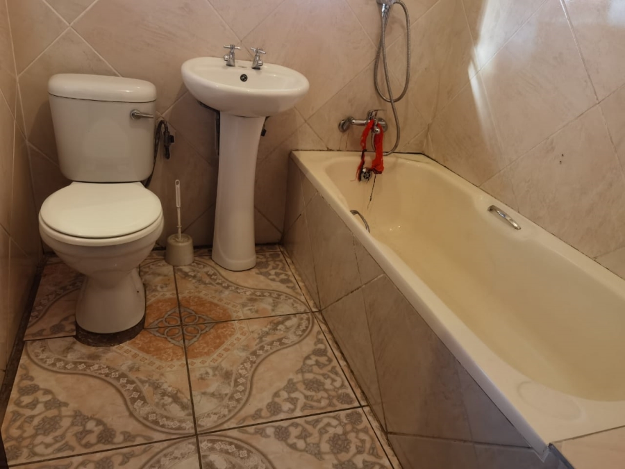 4 Bedroom Property for Sale in Soshanguve XX Gauteng