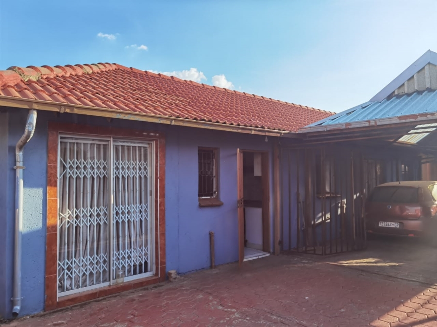 4 Bedroom Property for Sale in Soshanguve XX Gauteng