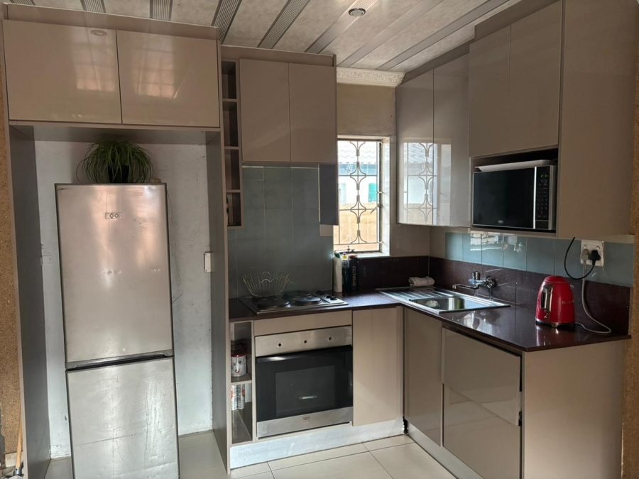 To Let 3 Bedroom Property for Rent in Danville Gauteng