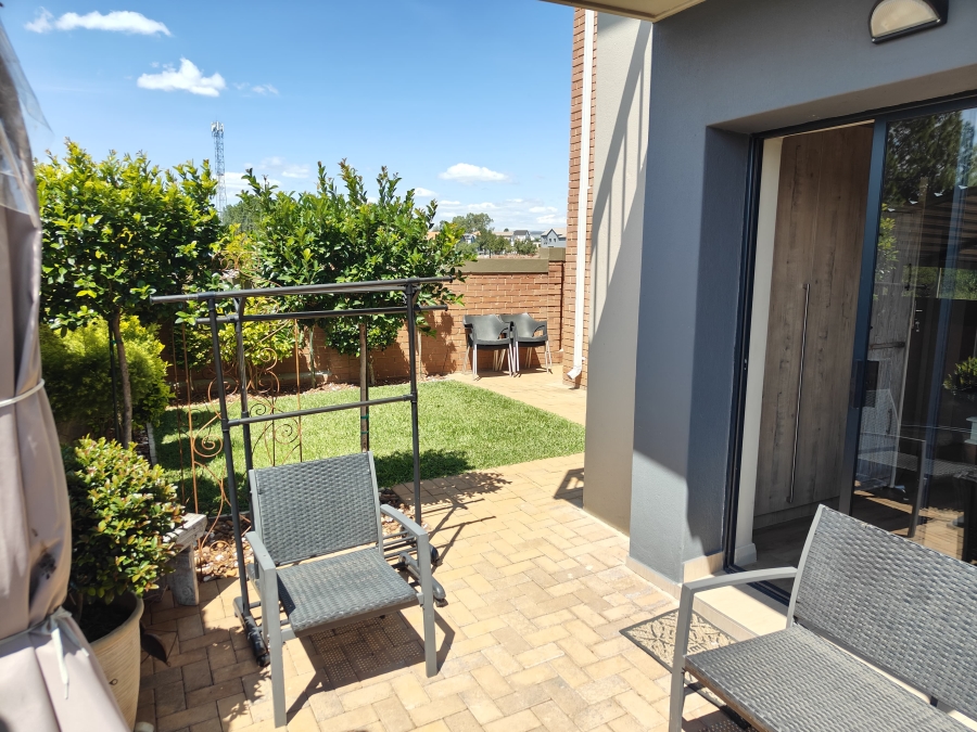 3 Bedroom Property for Sale in Roodepark Eco Estate Gauteng