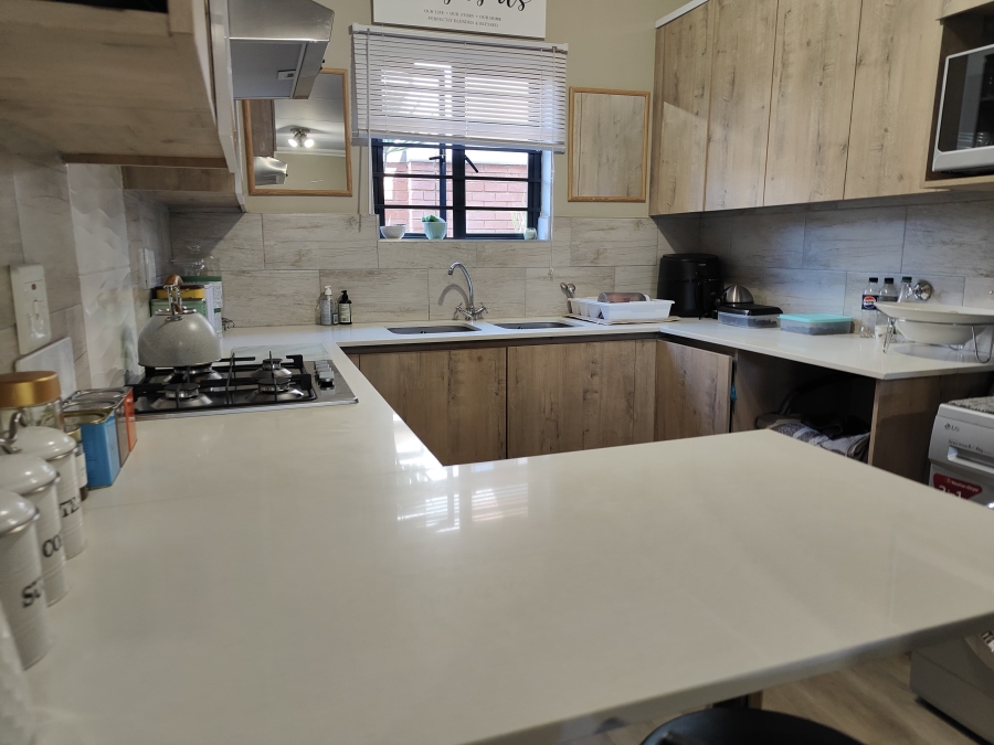 3 Bedroom Property for Sale in Roodepark Eco Estate Gauteng