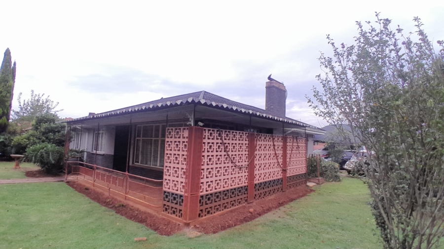 3 Bedroom Property for Sale in Carletonville Central Gauteng