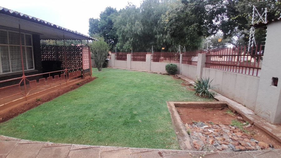 3 Bedroom Property for Sale in Carletonville Central Gauteng