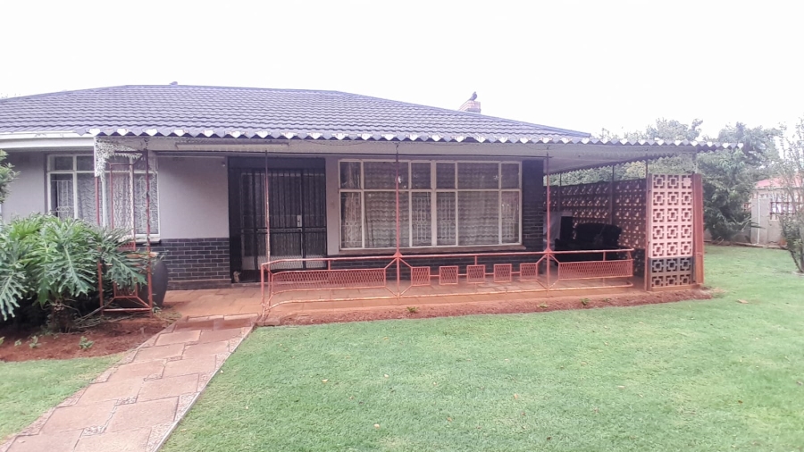 3 Bedroom Property for Sale in Carletonville Central Gauteng