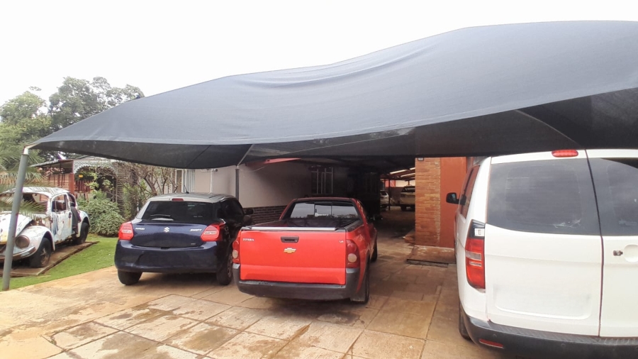 3 Bedroom Property for Sale in Carletonville Central Gauteng