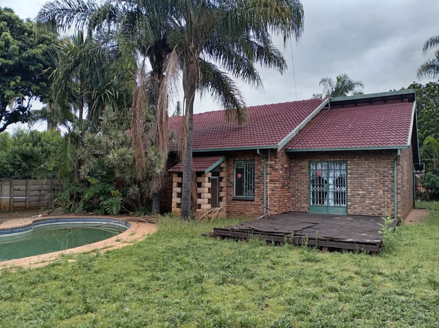 To Let 3 Bedroom Property for Rent in Dorandia Gauteng