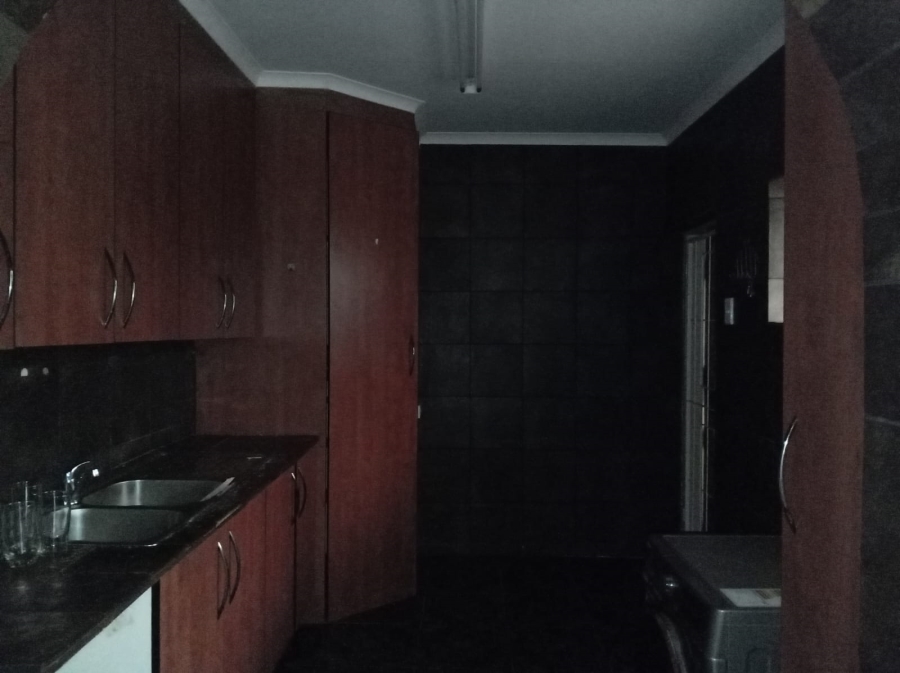 To Let 3 Bedroom Property for Rent in Dorandia Gauteng