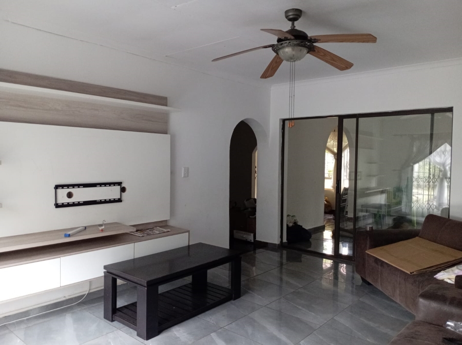 To Let 3 Bedroom Property for Rent in Dorandia Gauteng