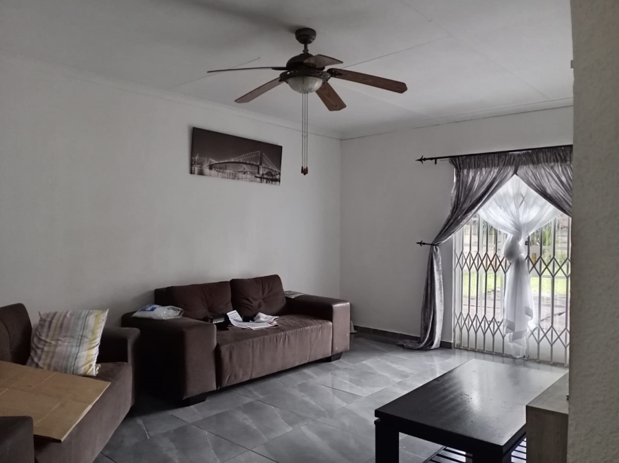 To Let 3 Bedroom Property for Rent in Dorandia Gauteng