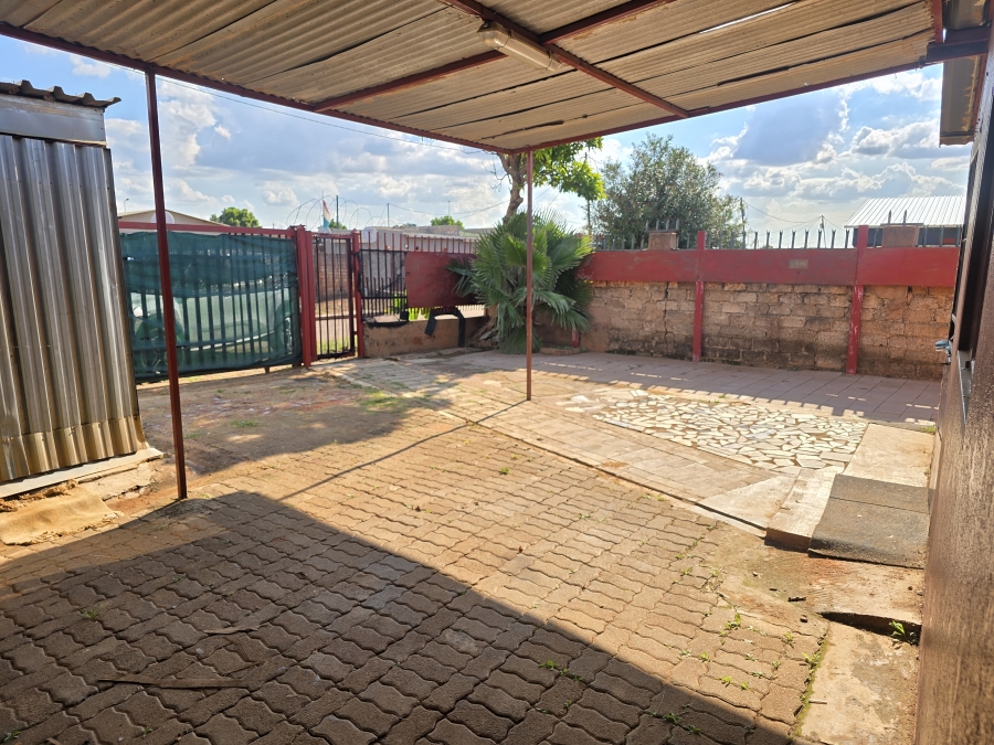 2 Bedroom Property for Sale in Soshanguve South Gauteng