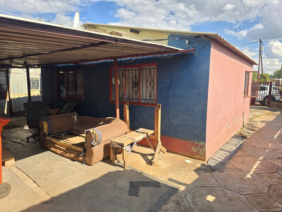 2 Bedroom Property for Sale in Soshanguve South Gauteng
