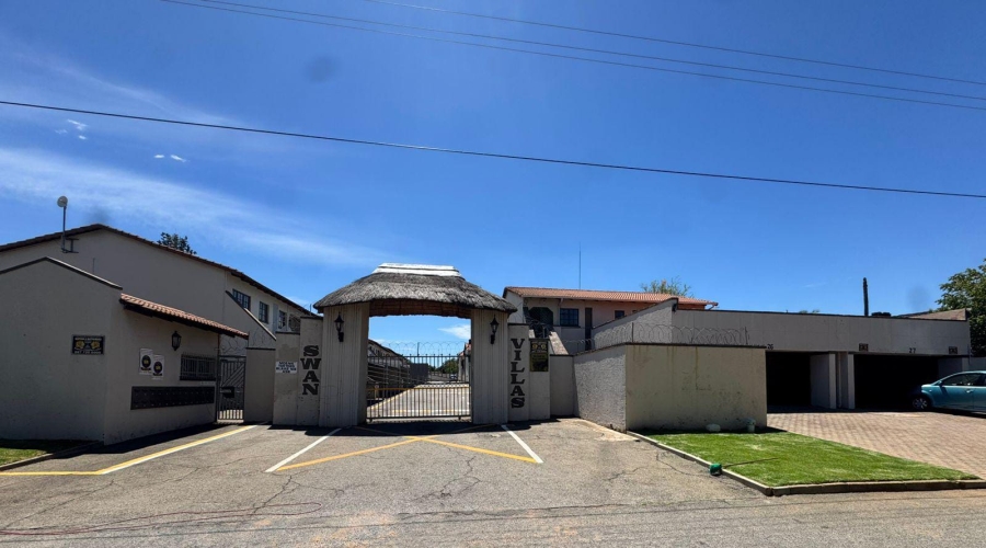 2 Bedroom Property for Sale in Greenhills Gauteng