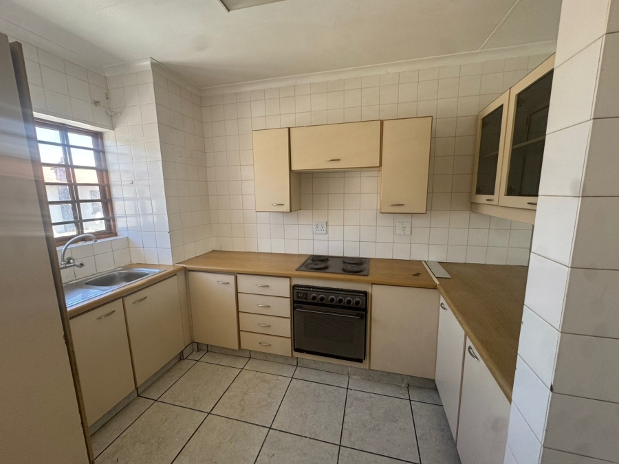2 Bedroom Property for Sale in Greenhills Gauteng