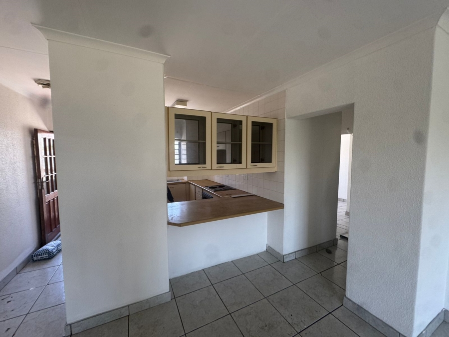 2 Bedroom Property for Sale in Greenhills Gauteng