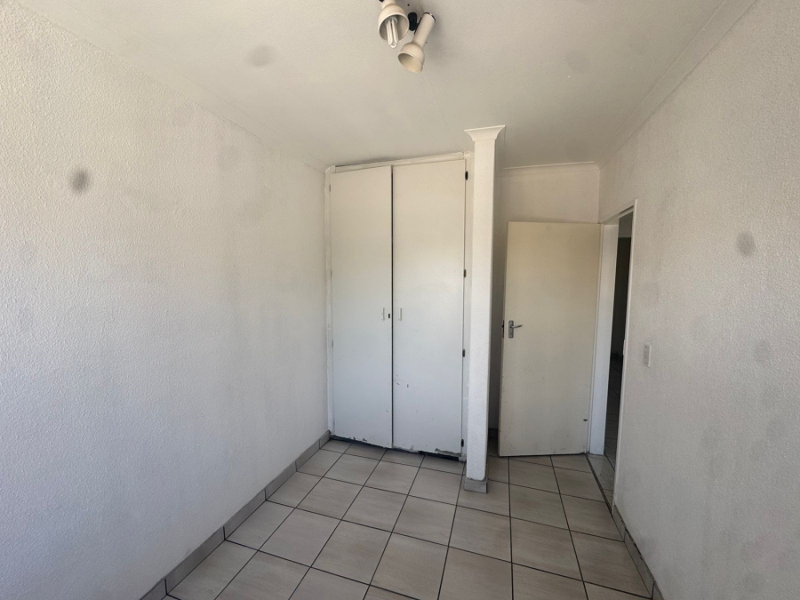 2 Bedroom Property for Sale in Greenhills Gauteng
