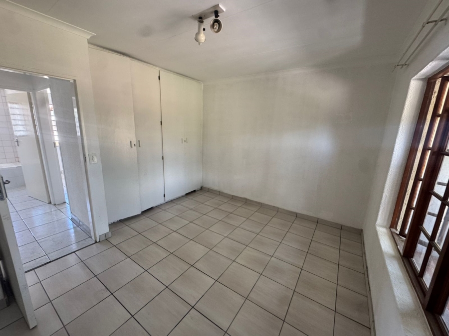 2 Bedroom Property for Sale in Greenhills Gauteng