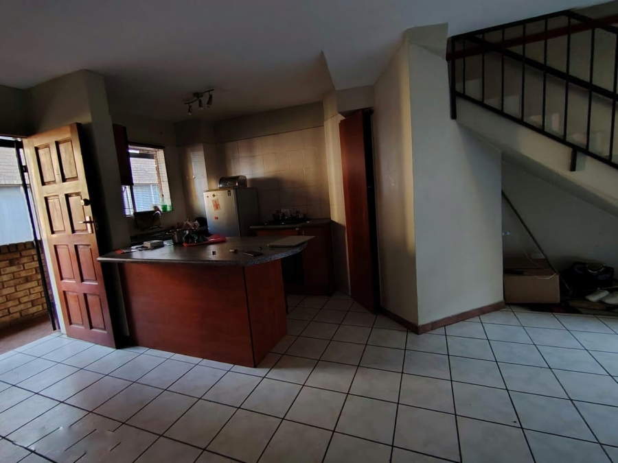 2 Bedroom Property for Sale in Wonderboom South Gauteng