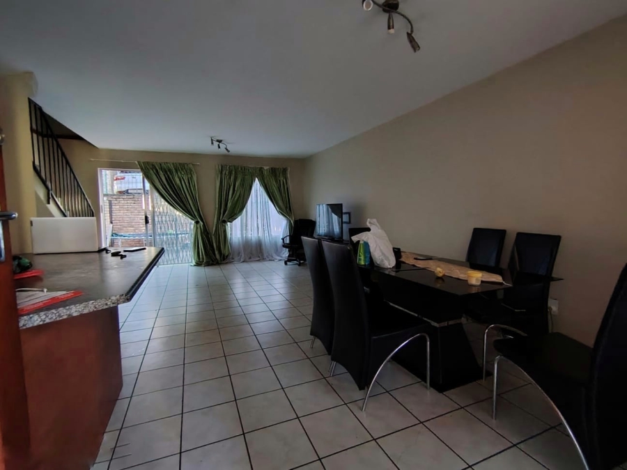 2 Bedroom Property for Sale in Wonderboom South Gauteng