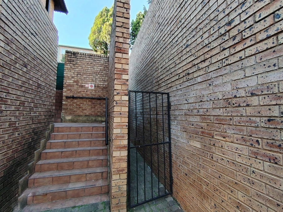 2 Bedroom Property for Sale in Wonderboom South Gauteng