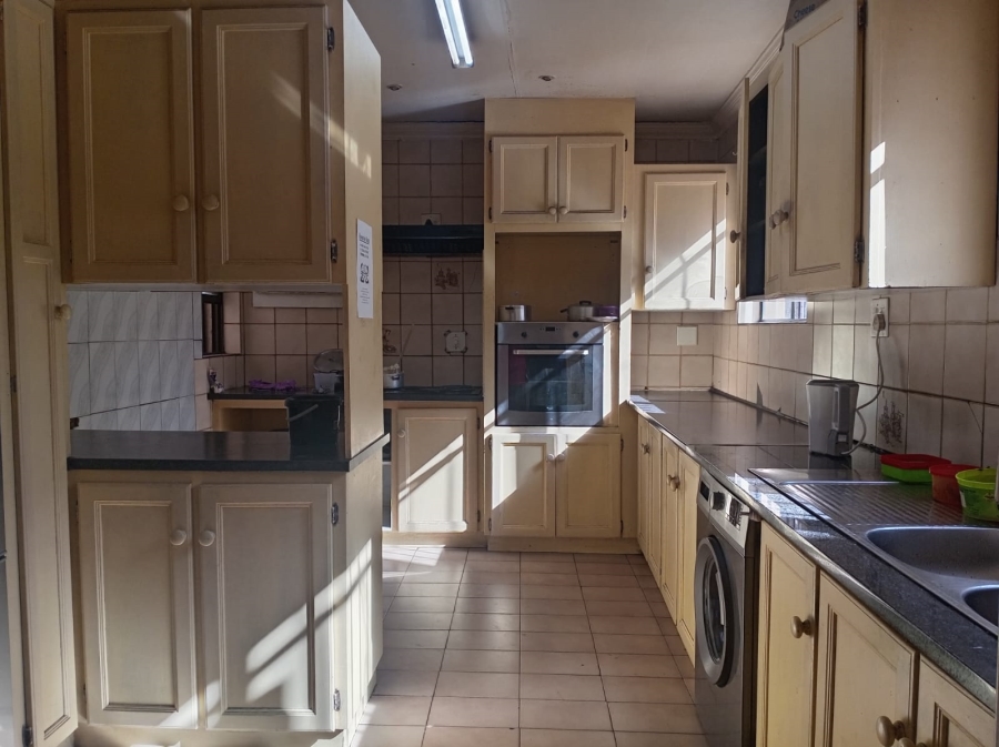 21 Bedroom Property for Sale in Gezina Gauteng
