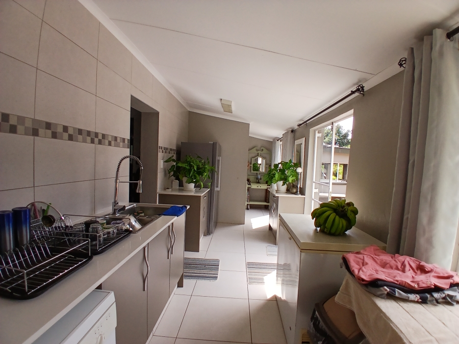 8 Bedroom Property for Sale in Gerardsville Gauteng