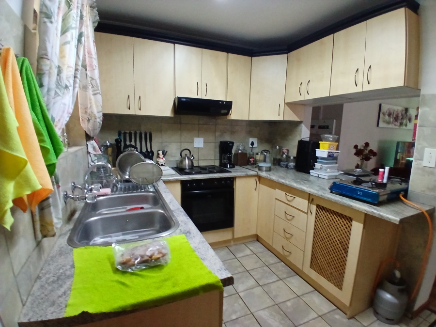 8 Bedroom Property for Sale in Gerardsville Gauteng