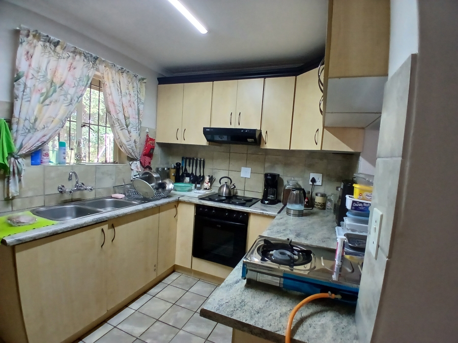 8 Bedroom Property for Sale in Gerardsville Gauteng