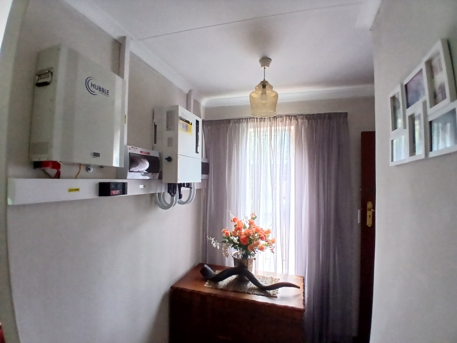 8 Bedroom Property for Sale in Gerardsville Gauteng