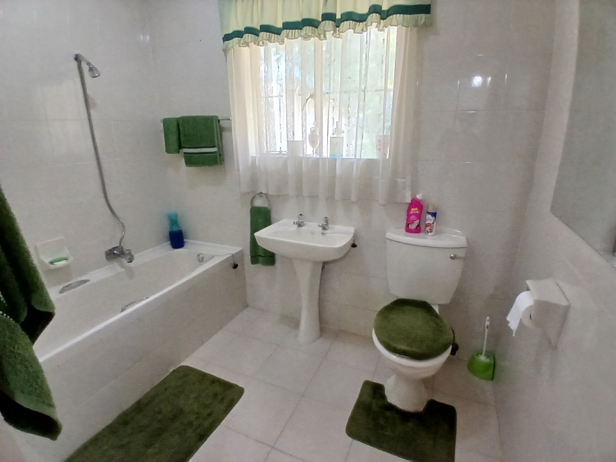 8 Bedroom Property for Sale in Gerardsville Gauteng