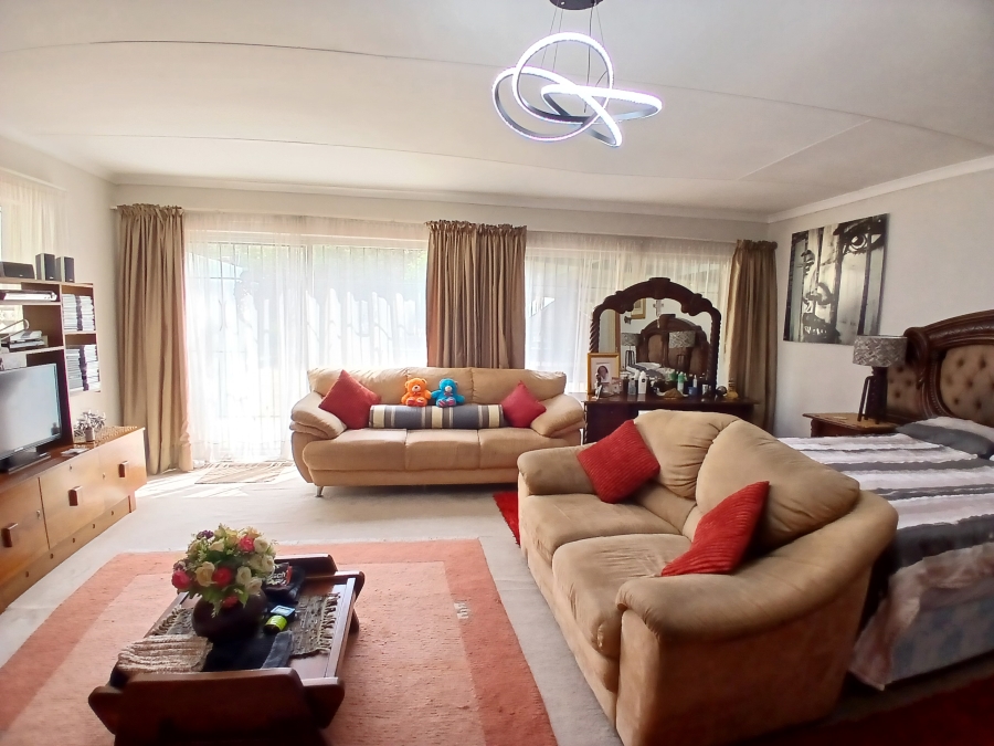 8 Bedroom Property for Sale in Gerardsville Gauteng