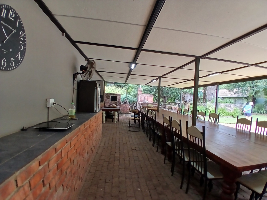 8 Bedroom Property for Sale in Gerardsville Gauteng