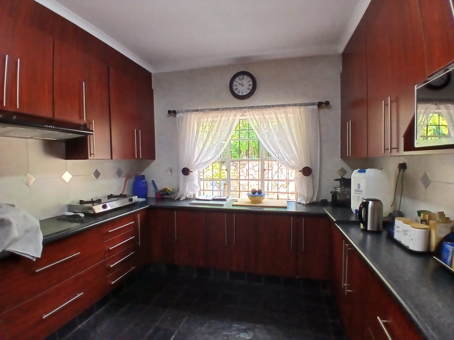 8 Bedroom Property for Sale in Gerardsville Gauteng