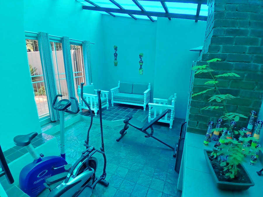 8 Bedroom Property for Sale in Gerardsville Gauteng