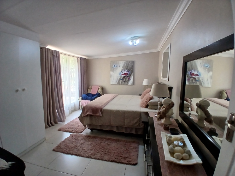 8 Bedroom Property for Sale in Gerardsville Gauteng
